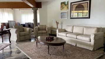 Télévision, espaces bureaux