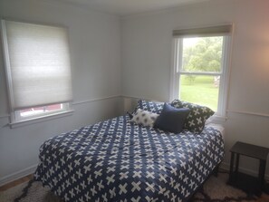 3 makuuhuonetta, silitysrauta/-lauta, Wi-Fi, vuodevaatteet