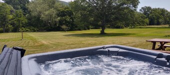 Close to Stadium, Hot Tub, Private Fishing!
3-bedroom house in State College