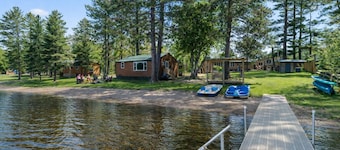12 Bedroom Lodge | Dock Your Boat |Game Room & Bar