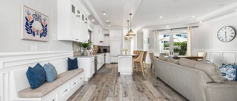 Una Smart TV, una chimenea