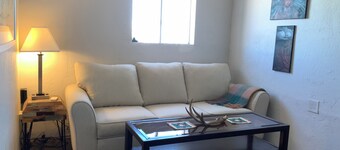 New  pet friendly 1 bedroom with kitchenette at the Iconic Apache Motel!!