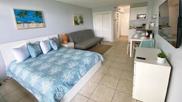 Een strijkplank/strijkijzer, gratis wifi, beddengoed, rolstoeltoegang