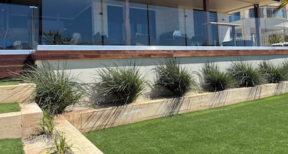 Tranquility By The Beach Wallaroo Water Front Property