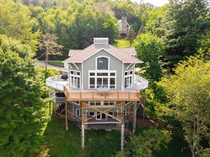 Exterior - 4BR/4BA Endless Views in Oakland | Lake View, Hot Tub (Oakland)