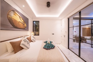 Deluxe Villa, 3 Bedrooms, Pool View | Egyptian cotton sheets, premium bedding, in-room safe, desk - Villa Samyati Kerobokan (Seminyak)