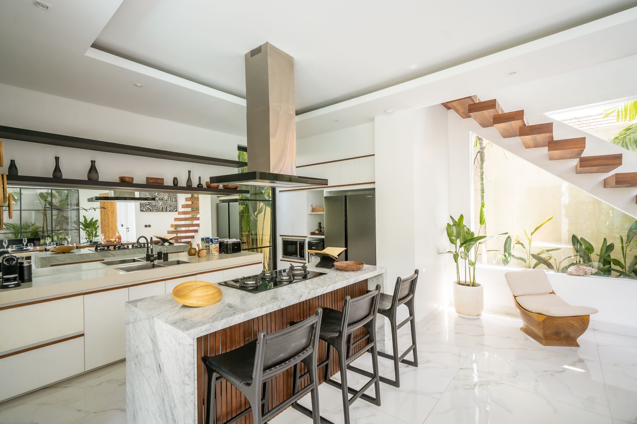 Deluxe Villa, 3 Bedrooms, Pool View | Private kitchen | Fridge, microwave, oven, stovetop