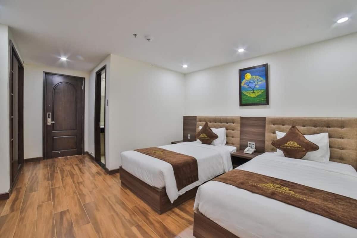 Habitació doble o amb dos llits individuals estàndard | Caixa forta a l'habitació, cortines opaques i wifi gratuïta