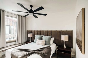 3 Schlafzimmer, Schreibtisch, Bügeleisen/Bügelbrett, kostenloses WLAN