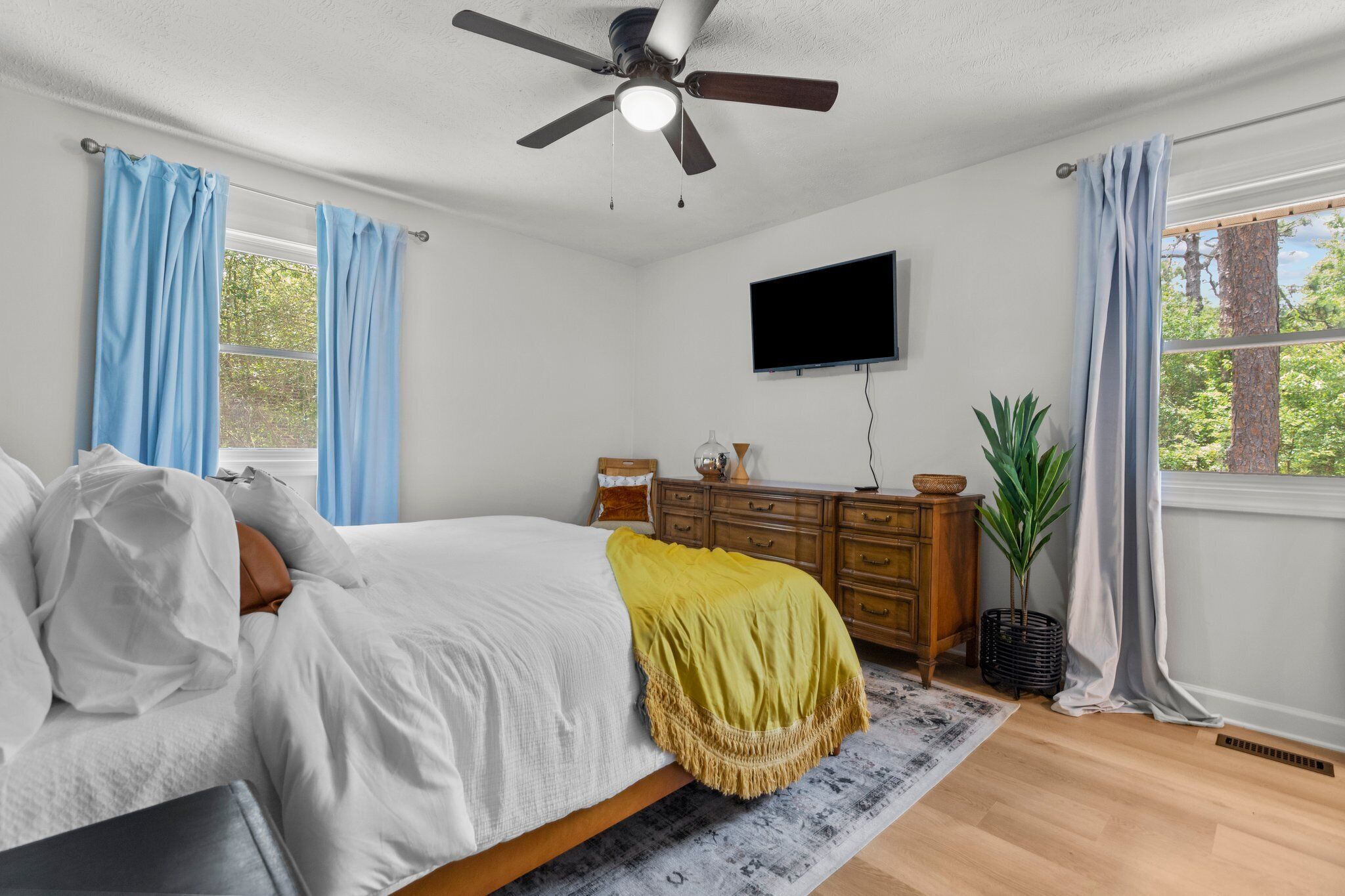 Fer et planche à repasser, Wi-Fi, draps fournis