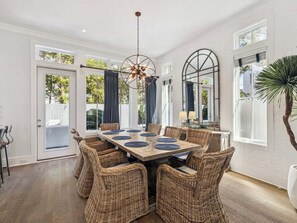 Dining - Edge of Rosemary Beach + 1 Minute Walk to Beach | Pool, Putting Green, Carriage Hosue (Rosemary Beach)