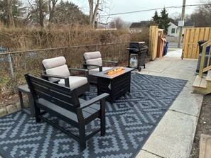 Terrace/patio - Spacious 4-bedroom Ranch Cape May Oasis Master Spa Hot Tub (Cape may)