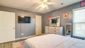 Strykejern/-brett, wi-fi (inkludert) og sengetøy