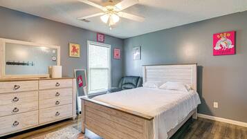 Fer et planche Ă repasser, Wi-Fi gratuit, draps fournis