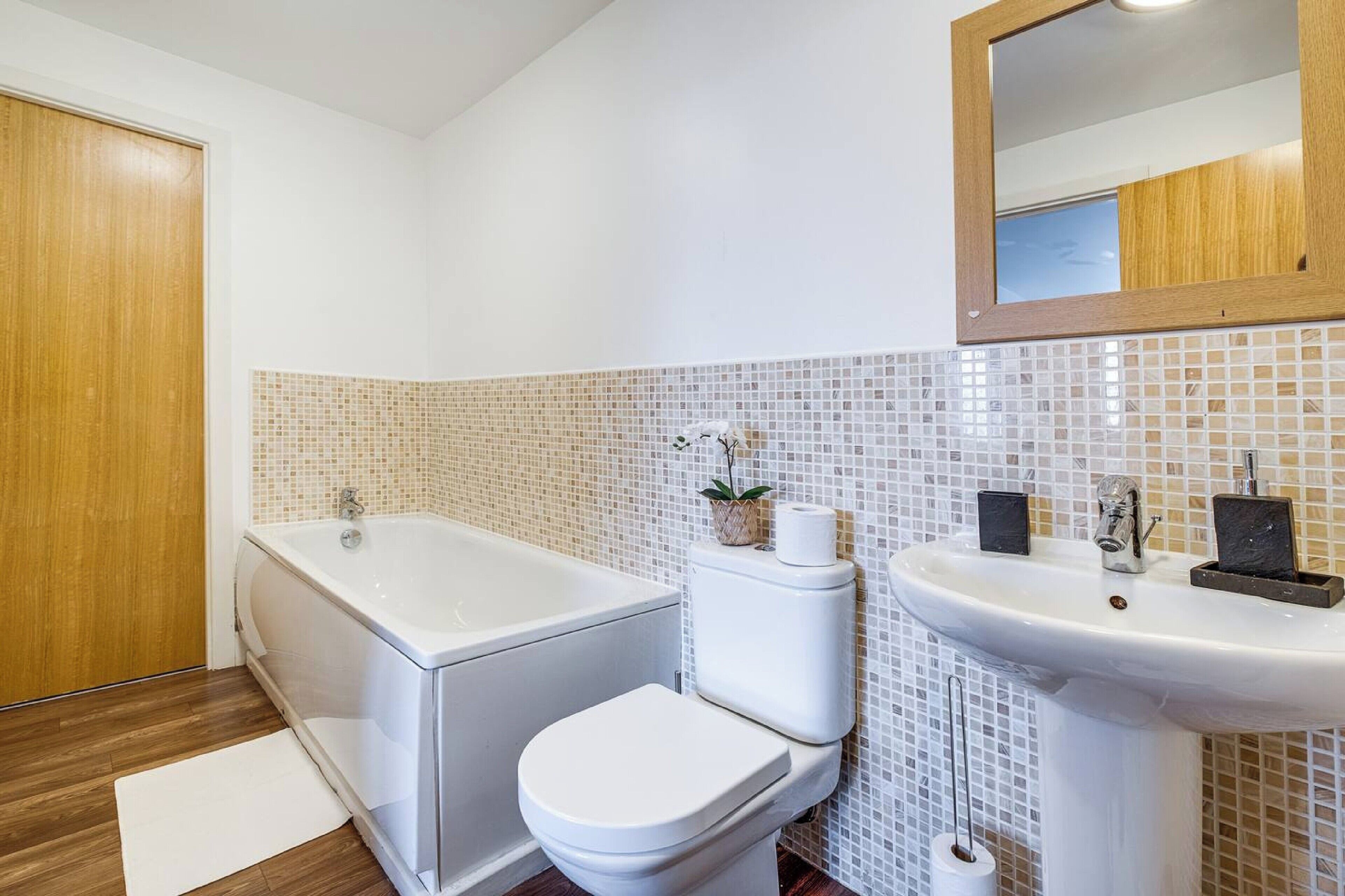 Apartamento, 2 quartos, acessível | Banheiro