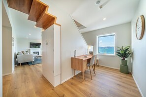 Interior - Oriental Bay Waterfront- Entire 2 Level apartment (Wellington)