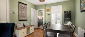 Modern 2BD Victorian Home Near Town Centre