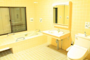 Salle de bain commune