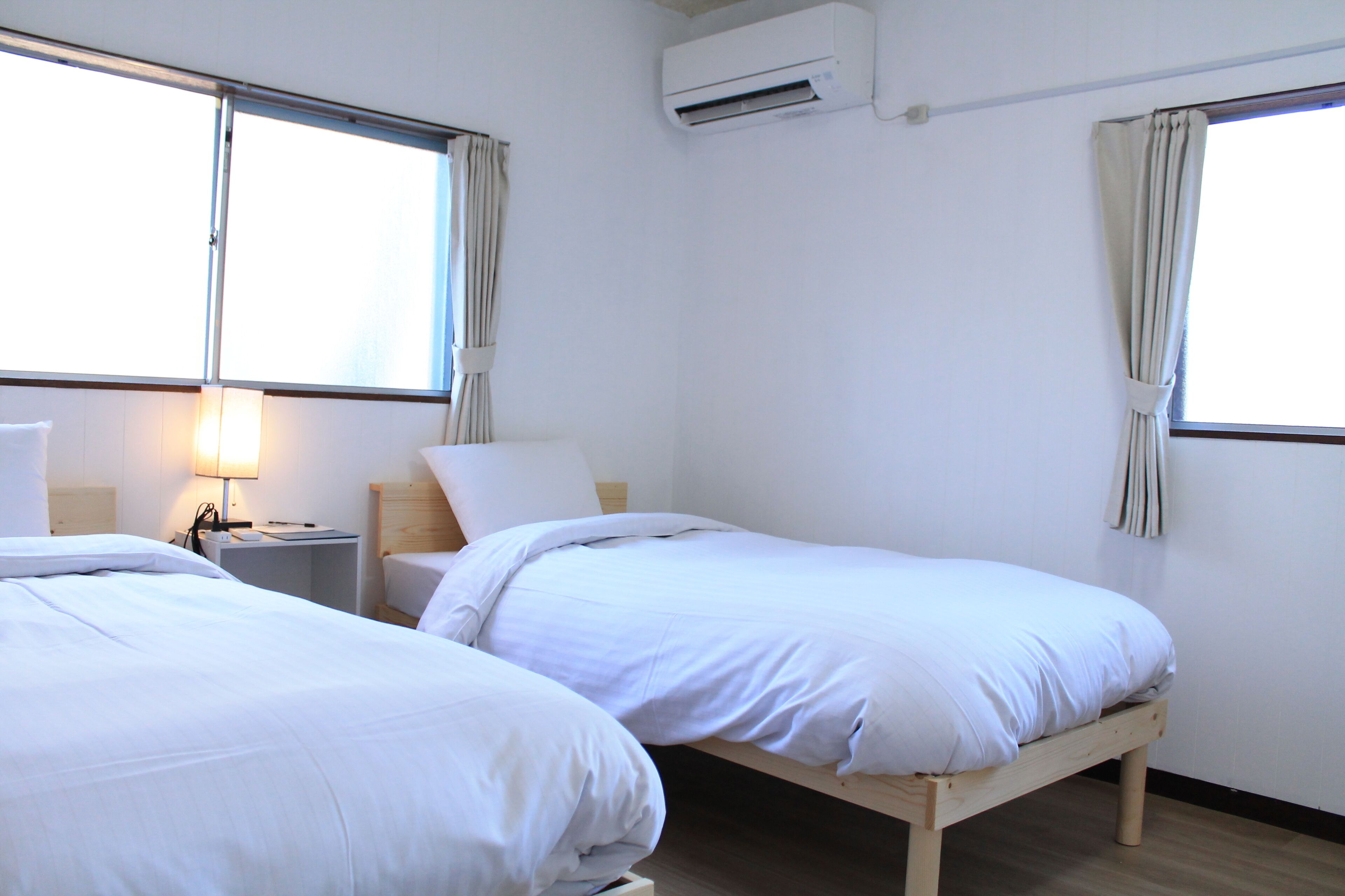 Basic Twin Room, Courtyard View | Laptop workspace, free WiFi