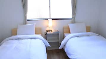 Laptop workspace, free WiFi, bed sheets