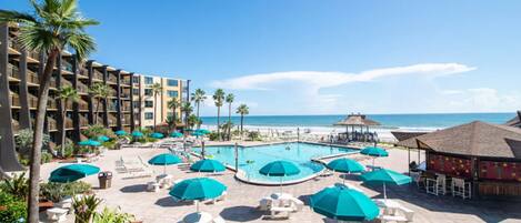 Piscina coperta, piscina all'aperto