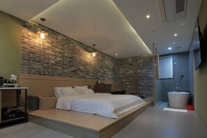 Deluxe Double Room | Free WiFi - Hotel Vin (Changwon)