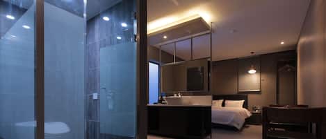 Premier Double Room | Free WiFi, bed sheets