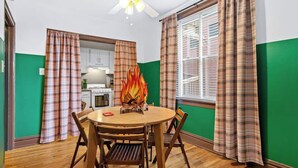 Dining - Campy! Wrigley Campground (Chicago)