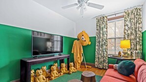 Living area - Campy! Wrigley Campground (Chicago)