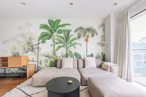 TV, stereo - Blueground | Finsbury, balcony, nr Farringdon (London)