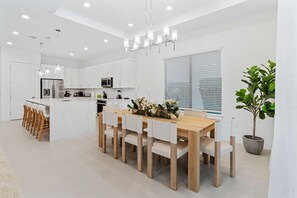 Dining - The Serenity Sanctuary-TT461 (Kissimmee)