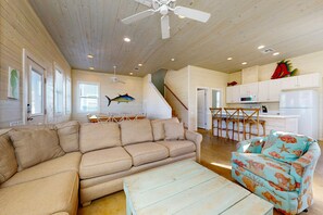 TV - GV634, Shared Pool, Pet Friendly, Charcoal Grill, Close to Beach (Port Aransas)