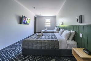 Family Quadruple Room, 2 Queen Beds, Balcony, City View | Iron/ironing board (on request), WiFi (free) - Belmore Hotel (Maitland)