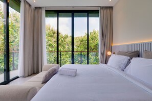 Villa, Balcony, Pool View | In-room safe, free WiFi, bed sheets - Villa Ease - Nusa Dua (Nusa Dua)