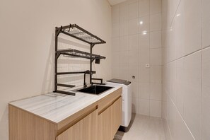 Villa, balcon, vue piscine | Intérieur