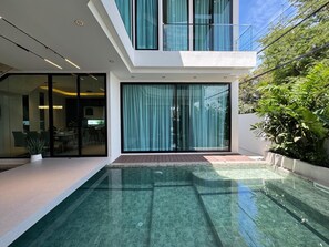 Pool - Indiluxe 5 bedroom luxury villa 5 minutes to walking street and nightlife (Muang Pattaya)
