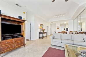 Smart TV, DVD player - Experience oceanfront luxury at 32 Ocean Place, a cozy 2-bedroom condo in Fernandina Beach. (Fernandina Beach)