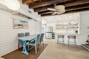 Dining - Charming 3BR home in Fernandina Beach with wooded views and space for 8! (Fernandina Beach)