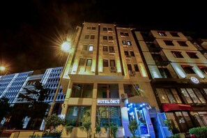 View from property - Hotel Öncü Istanbul (Istanbul)