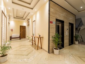 Lobby - Moustache Rishikesh Luxuria (Narendranagar)