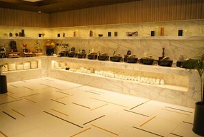 Restaurant - Ramada Encore By Wyndham Chandigarh Zirakpur (Dera Bassi)