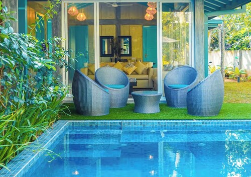 Villa Blue Monk - Thema Collection