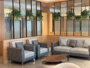 Lobby - Galaxy Beacon Hotel Mumbai, Santacruz (Mumbai)