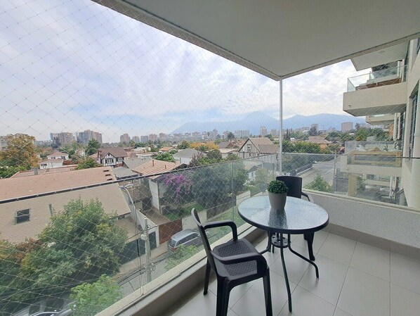 Apartment | 2 bedrooms, Internet - Trigales l Spacious 2BR Home in Las Condes (Santiago)