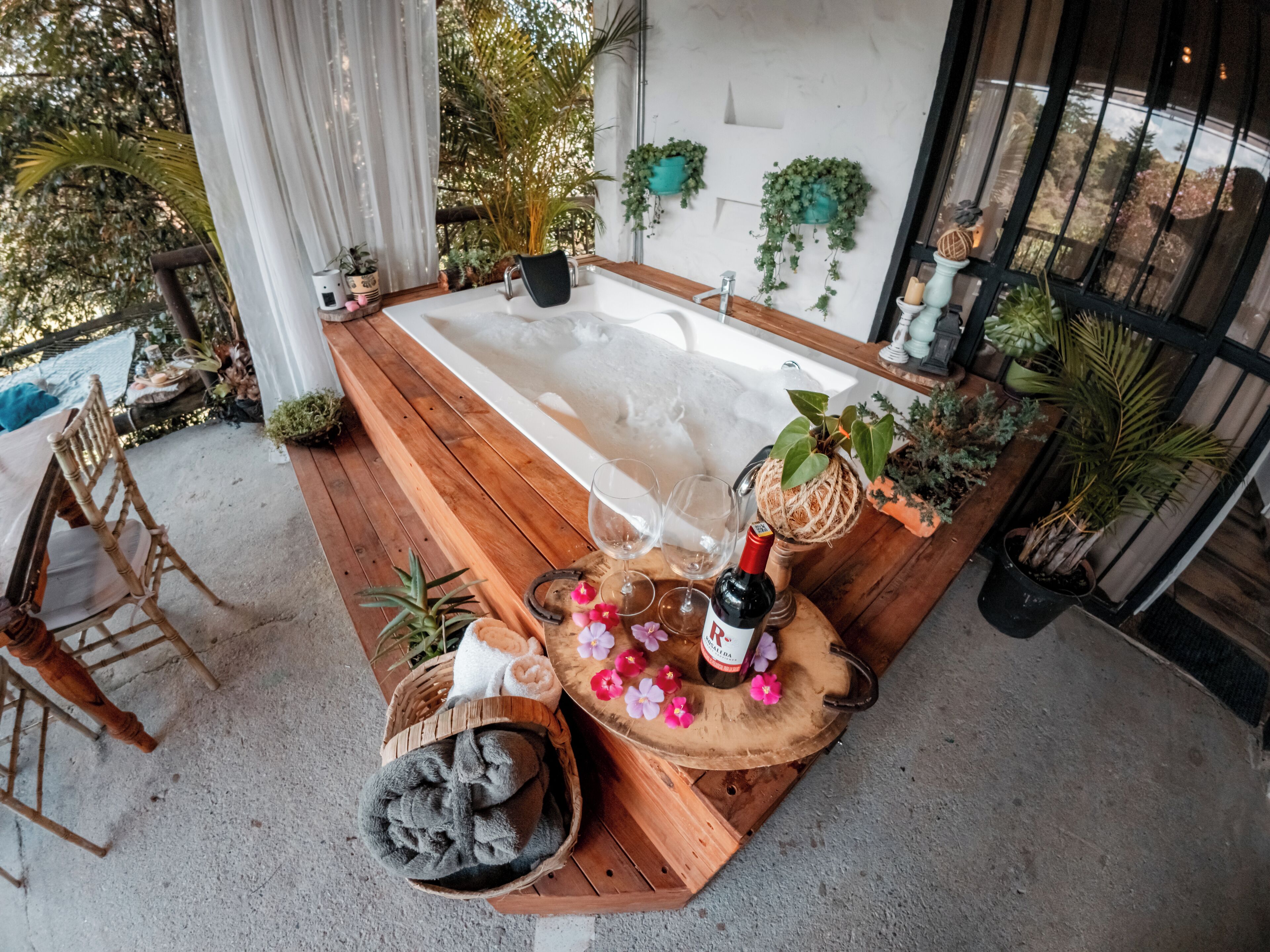 Smart TV de 42 pulgadas con canales digitales y Netflix 