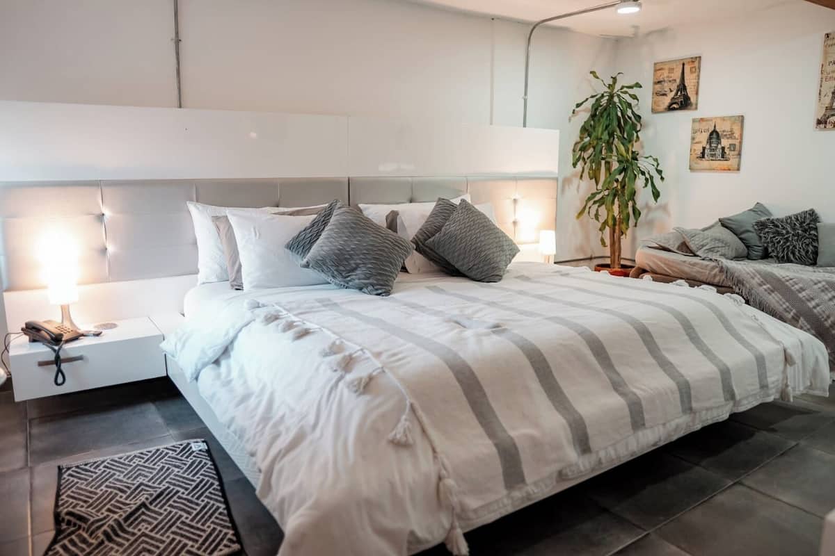 Deluxe Cabin, Balcony, Mountain View | Free WiFi