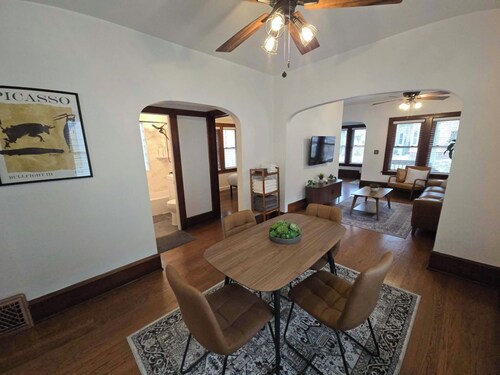 Retro-Modern Gem in the Heart of Bay View + Parking