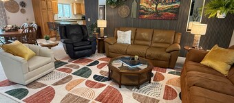 The Hive, a spacious secluded, pet-friendly retreat!