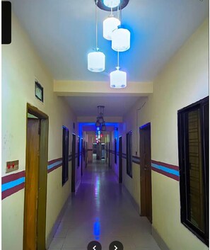 تفاصيل الفندق من الداخل