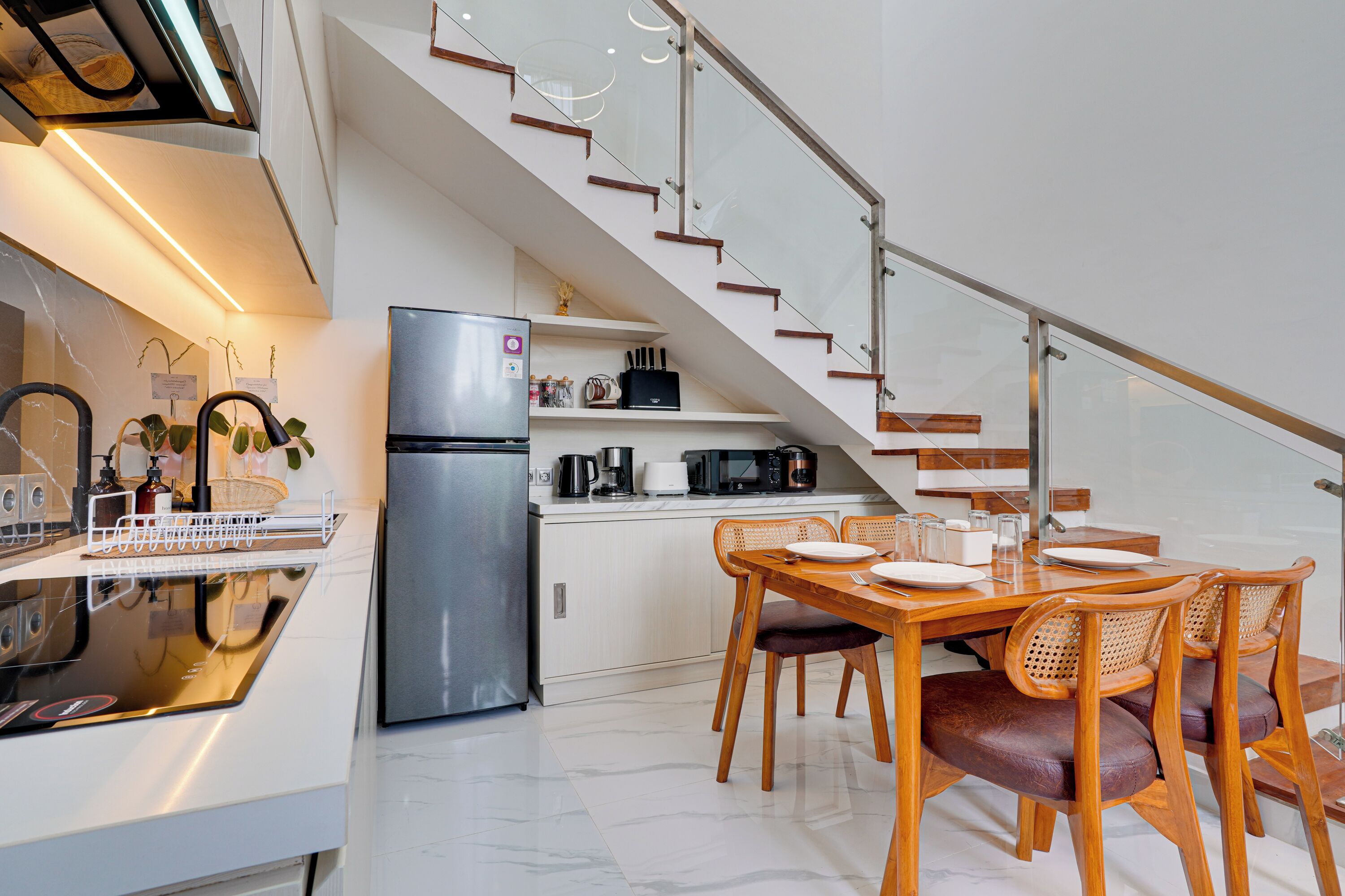 别墅, 阳台, 泳池景观 | 私人厨房 | 电热水壶、烤面包机